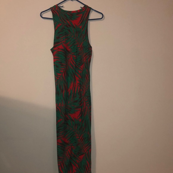 Vans Green & Red Leaf Patterned Dress - Picture 5 of 8